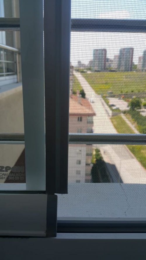 Cam Balkon Sinekliği