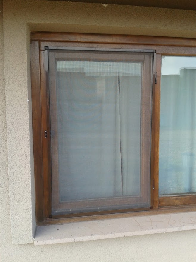 MENTEŞELİ PENCERE SİNEKLİĞİ